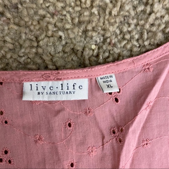 Live Life by Sanctuary size XL eyelet blouse - Picture 2 of 2